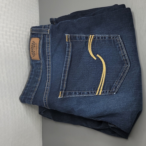 Signature by Levi Strauss Denim - Signature by Levi's jeans size 20 great condition